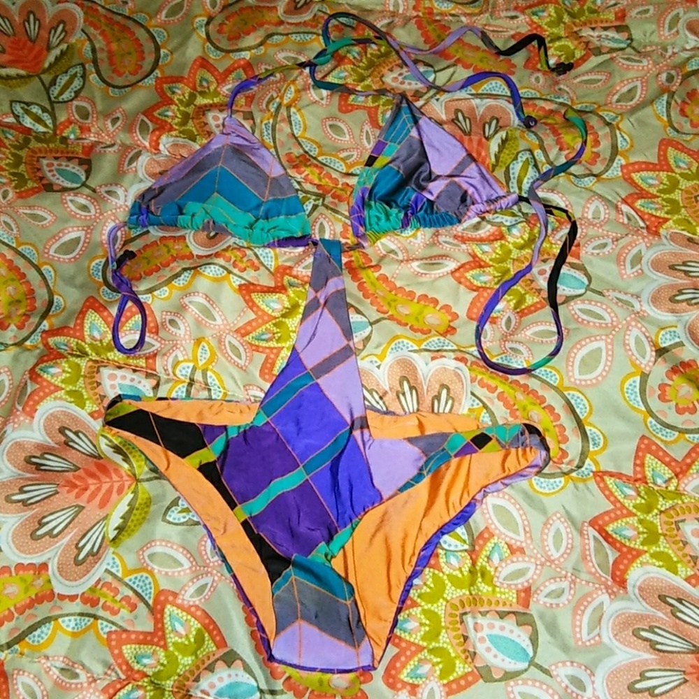 Bathing suit